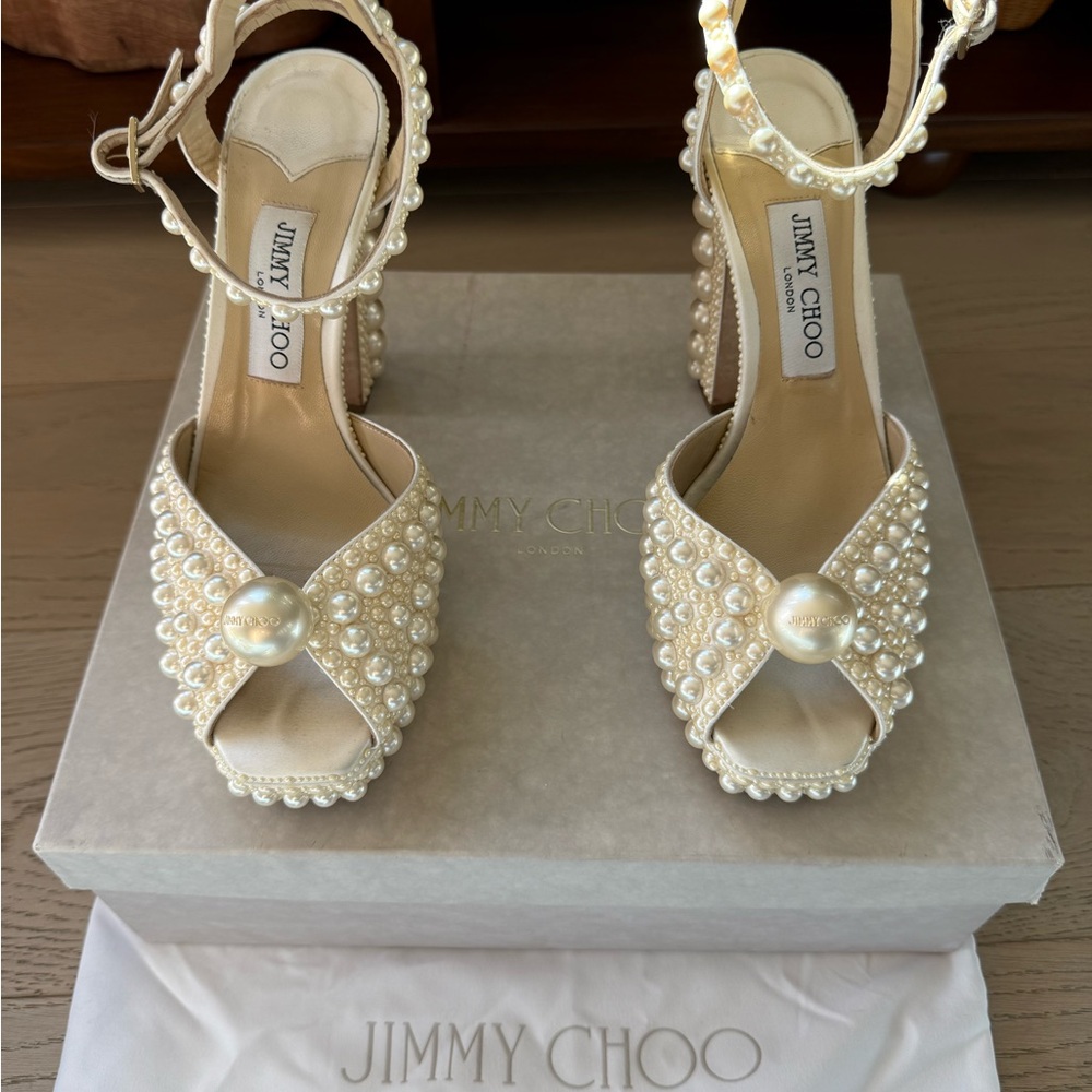 JIMMY CHOO White Satin Pearl Bridal SACARIA 120 Platform Heels 39/8, In Box, A++
